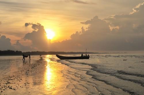 Song Lam Travel